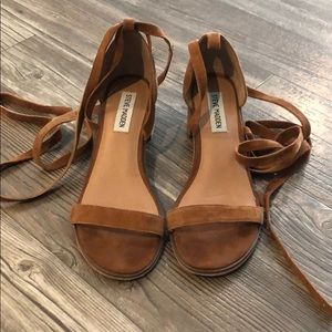 Steve Madden lace up block heel